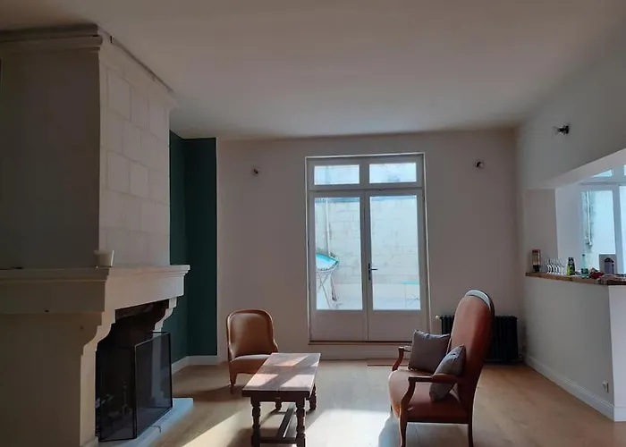 Tres Grande Maison De Au Coeur De Apartman